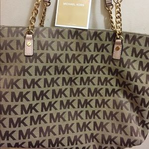 Authentic Michael Kors ON HOLD “NICKI”